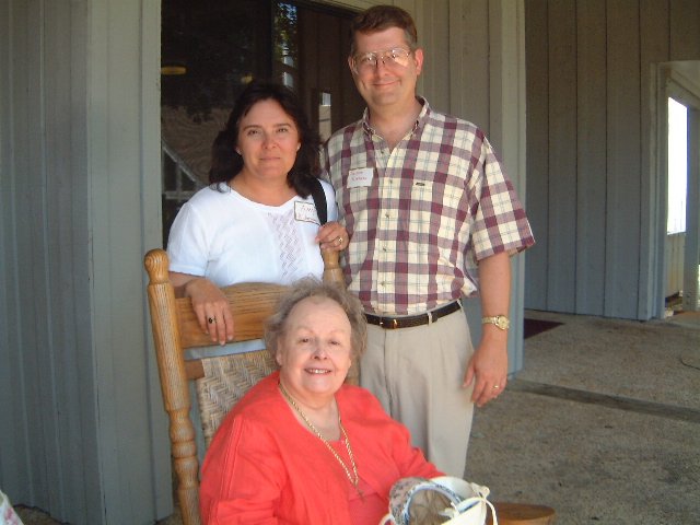 Anne Murphey with son & his wife